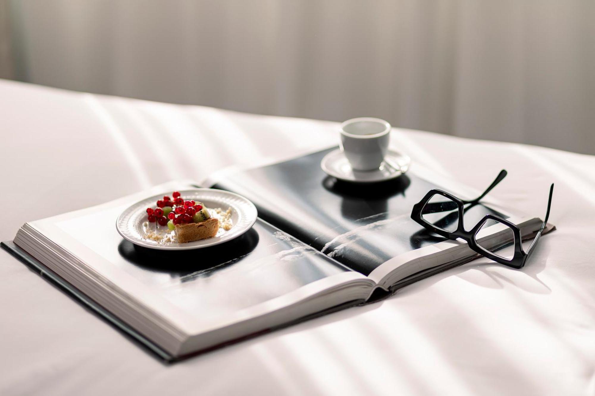 Living Place Hotel 4*